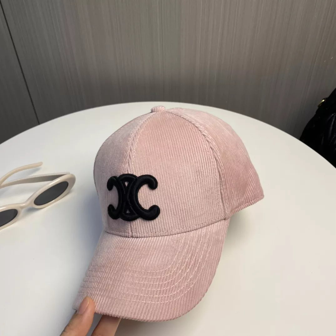 Celine Caps Bold 914