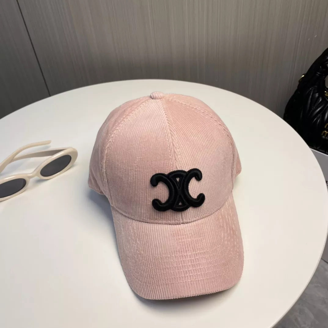 Celine Caps Bold 914