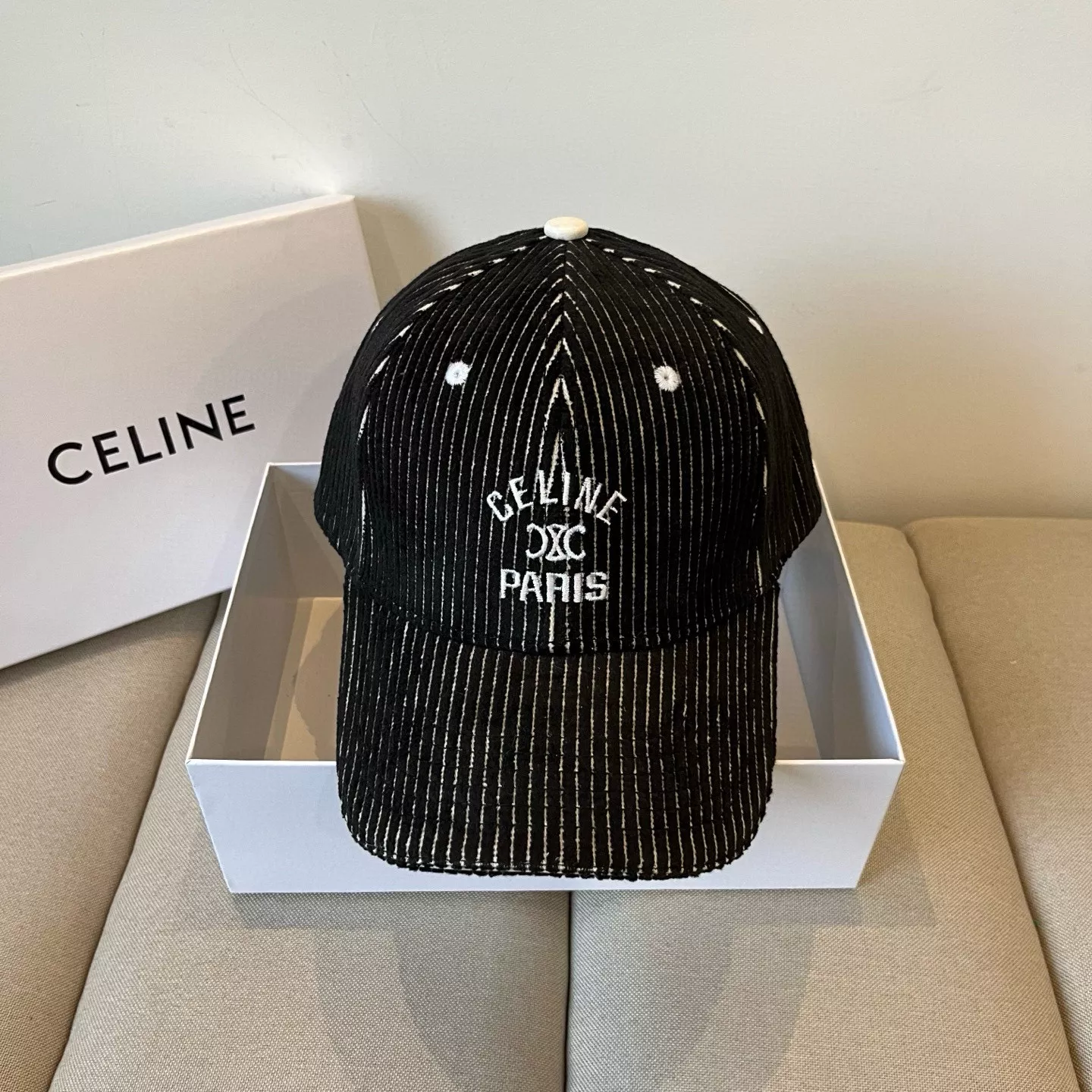 Celine Caps Breathable 1728
