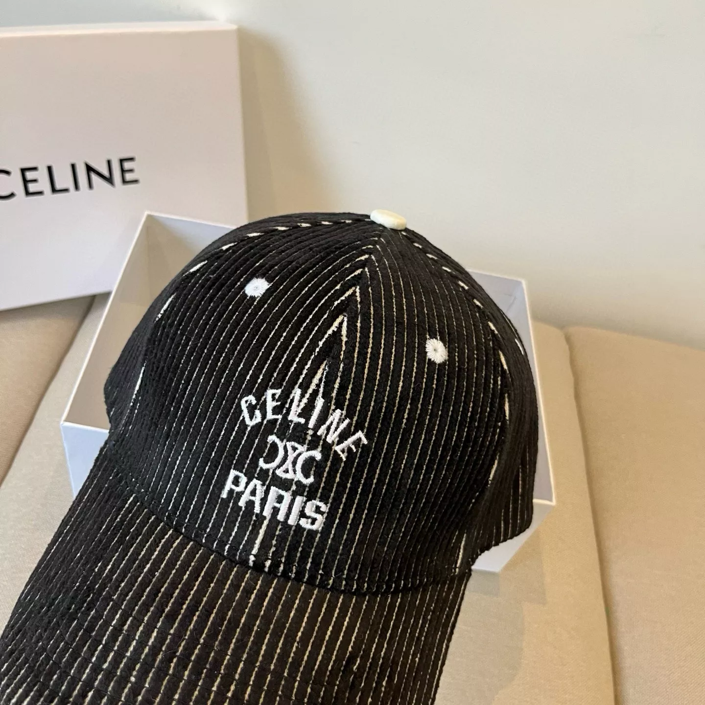 Celine Caps Breathable 1728