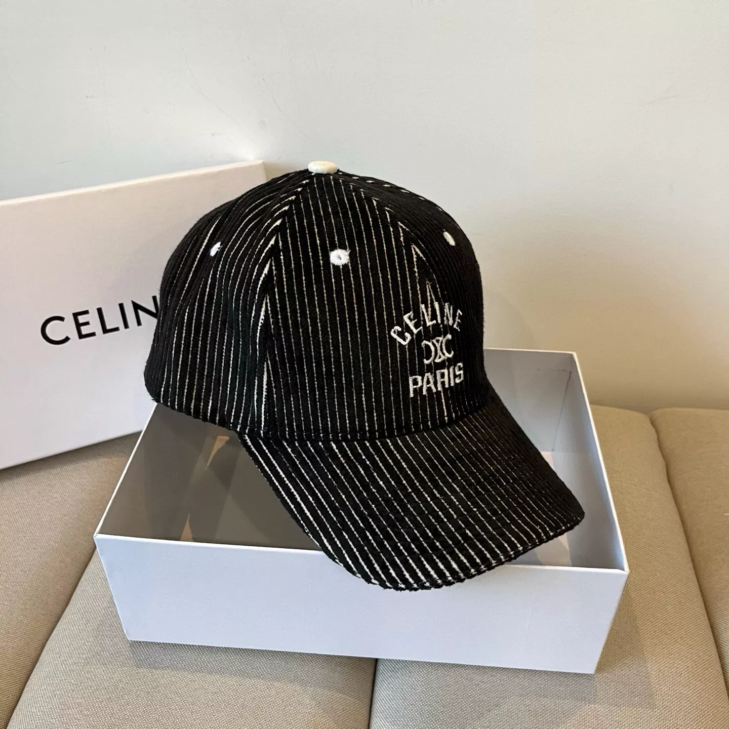 Celine Caps Breathable 1728