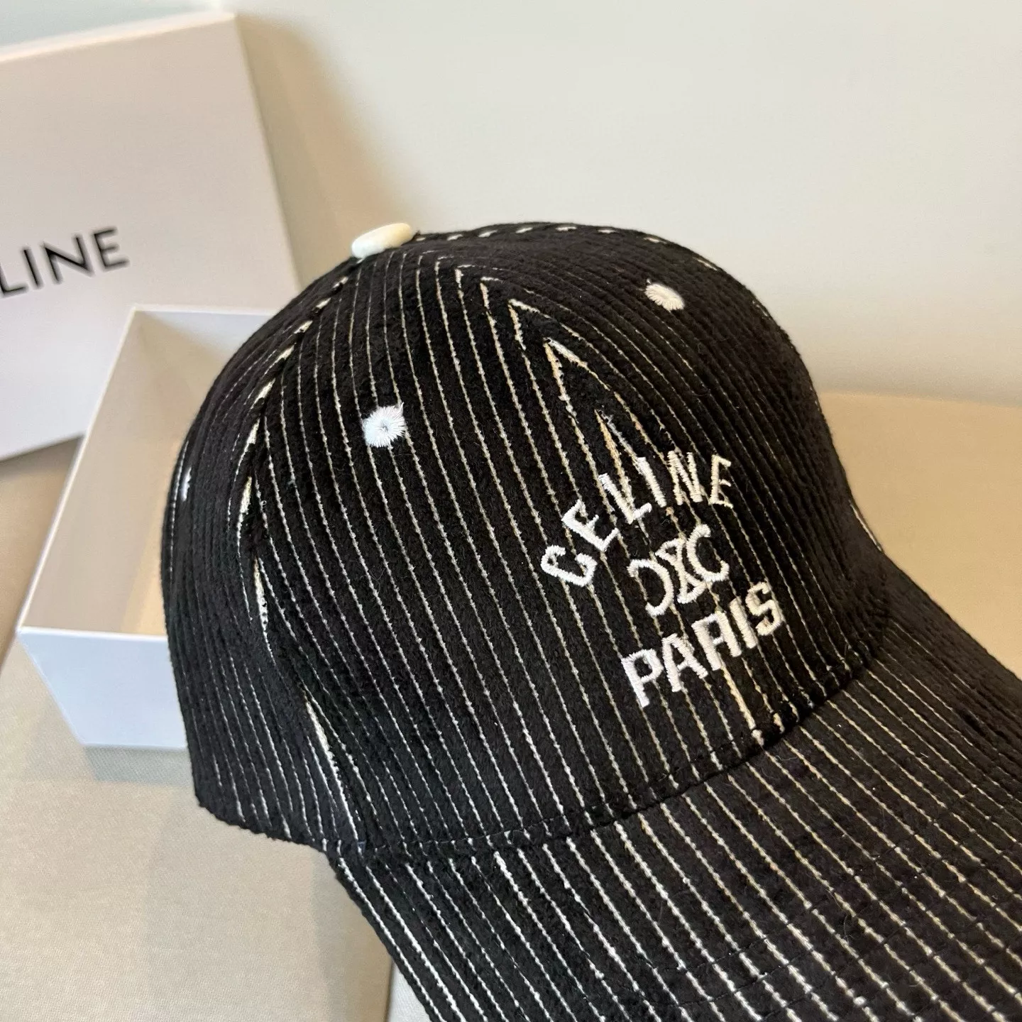 Celine Caps Breathable 1728