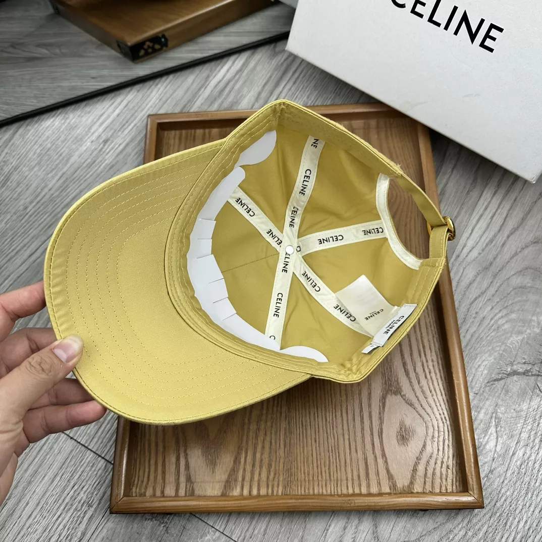 Celine Caps Classic 9135