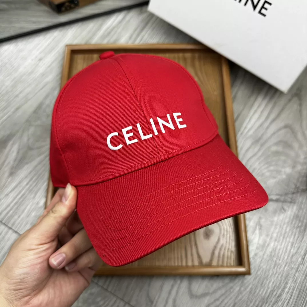 Celine Caps Compact 3878