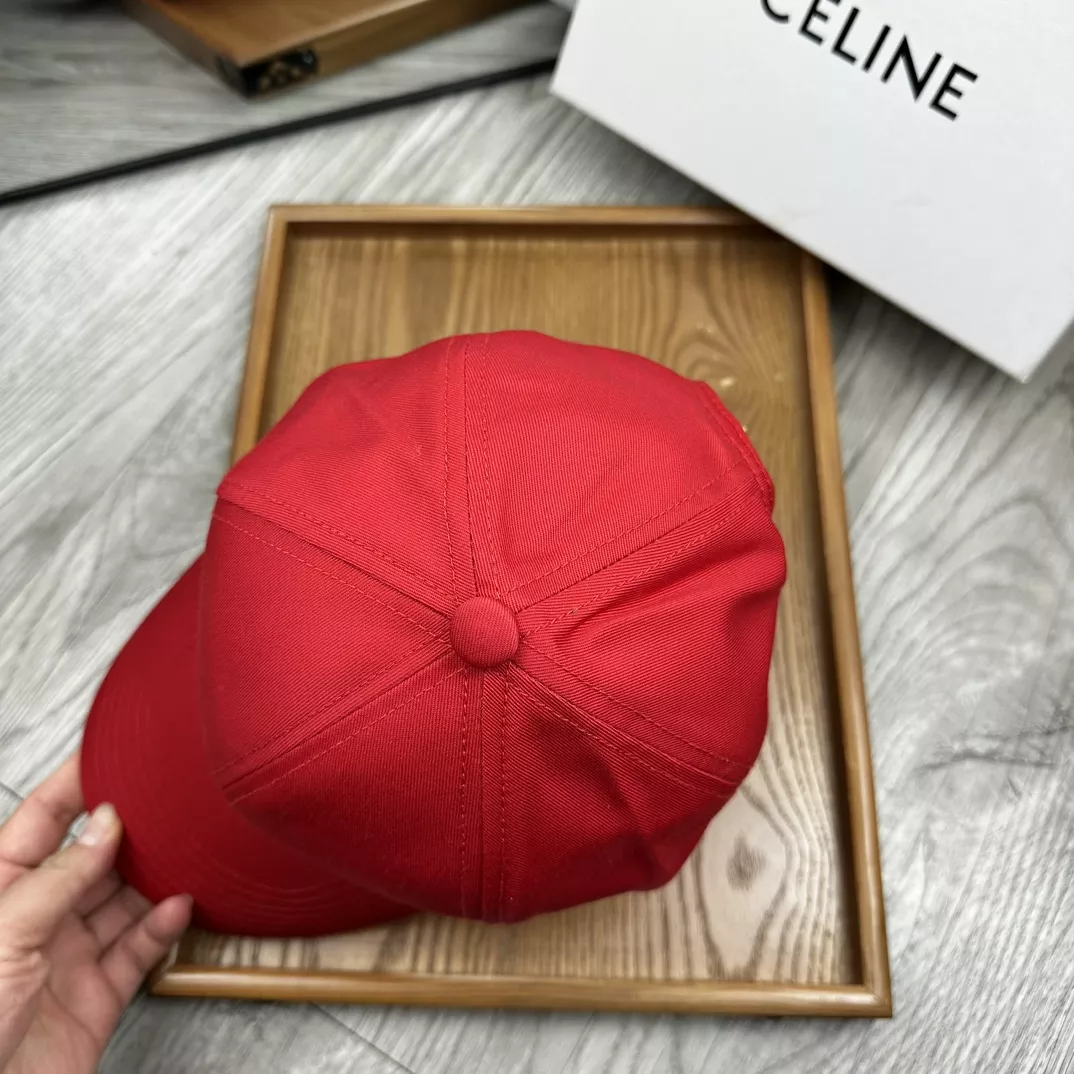 Celine Caps Compact 3878