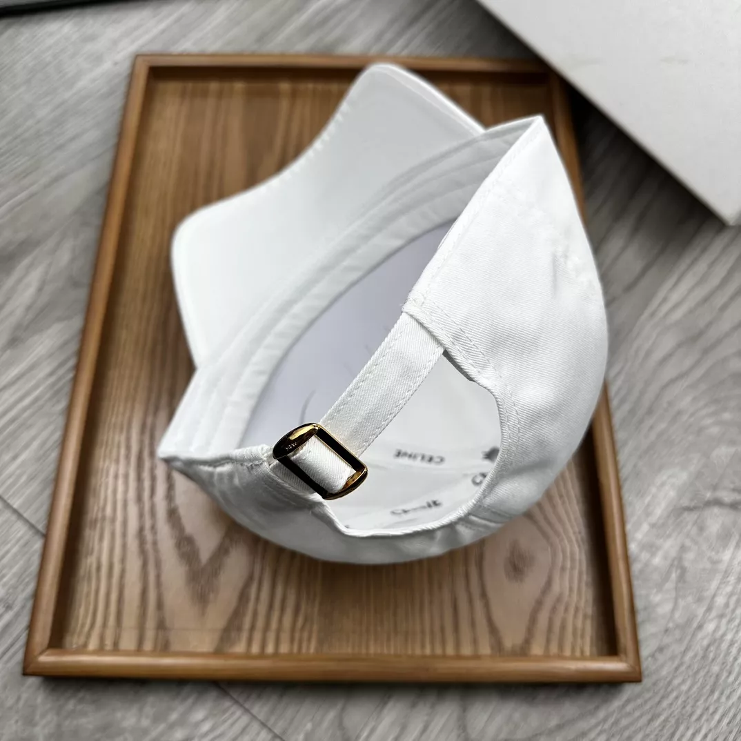 Celine Caps Cozy 9531