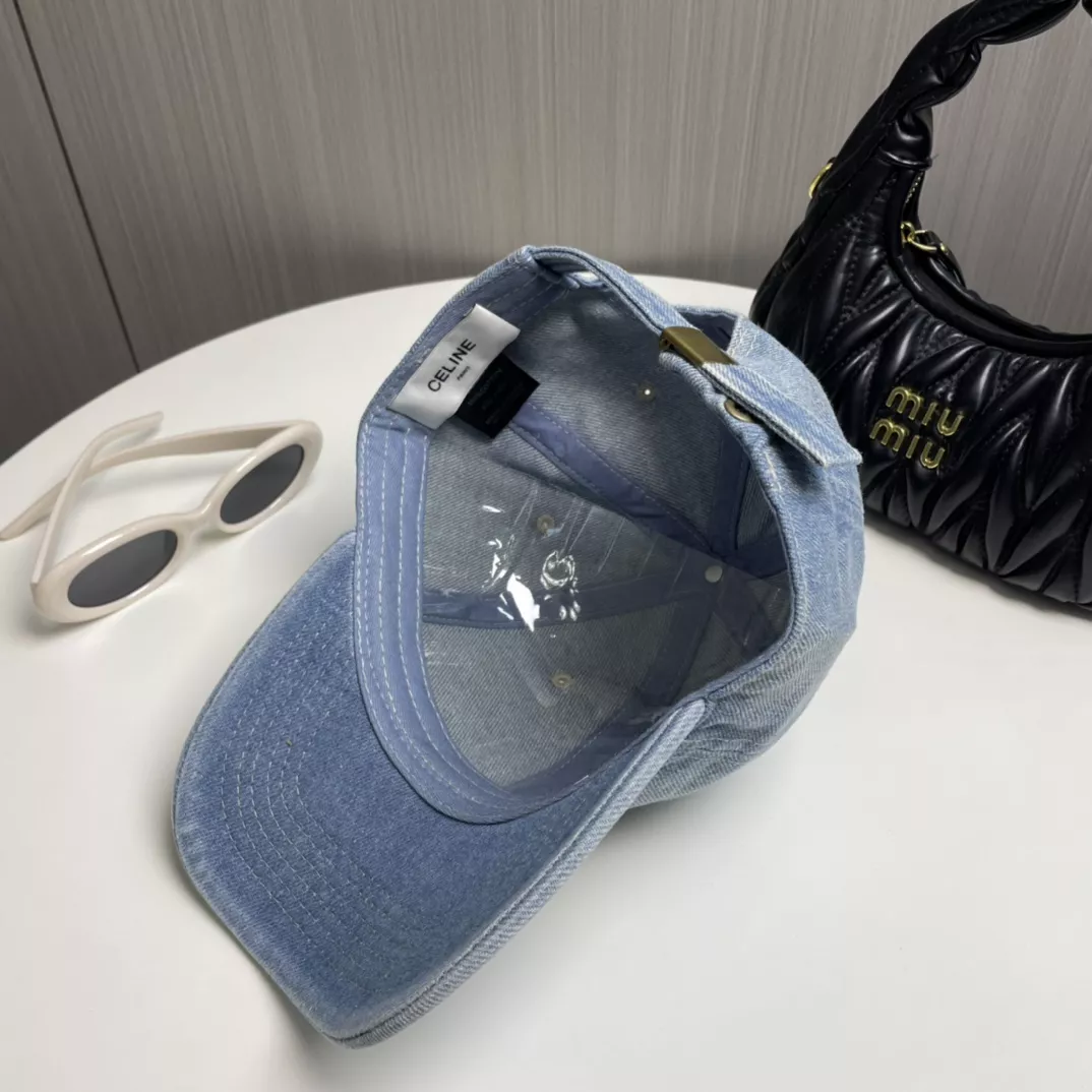 Celine Caps Efficient 7207