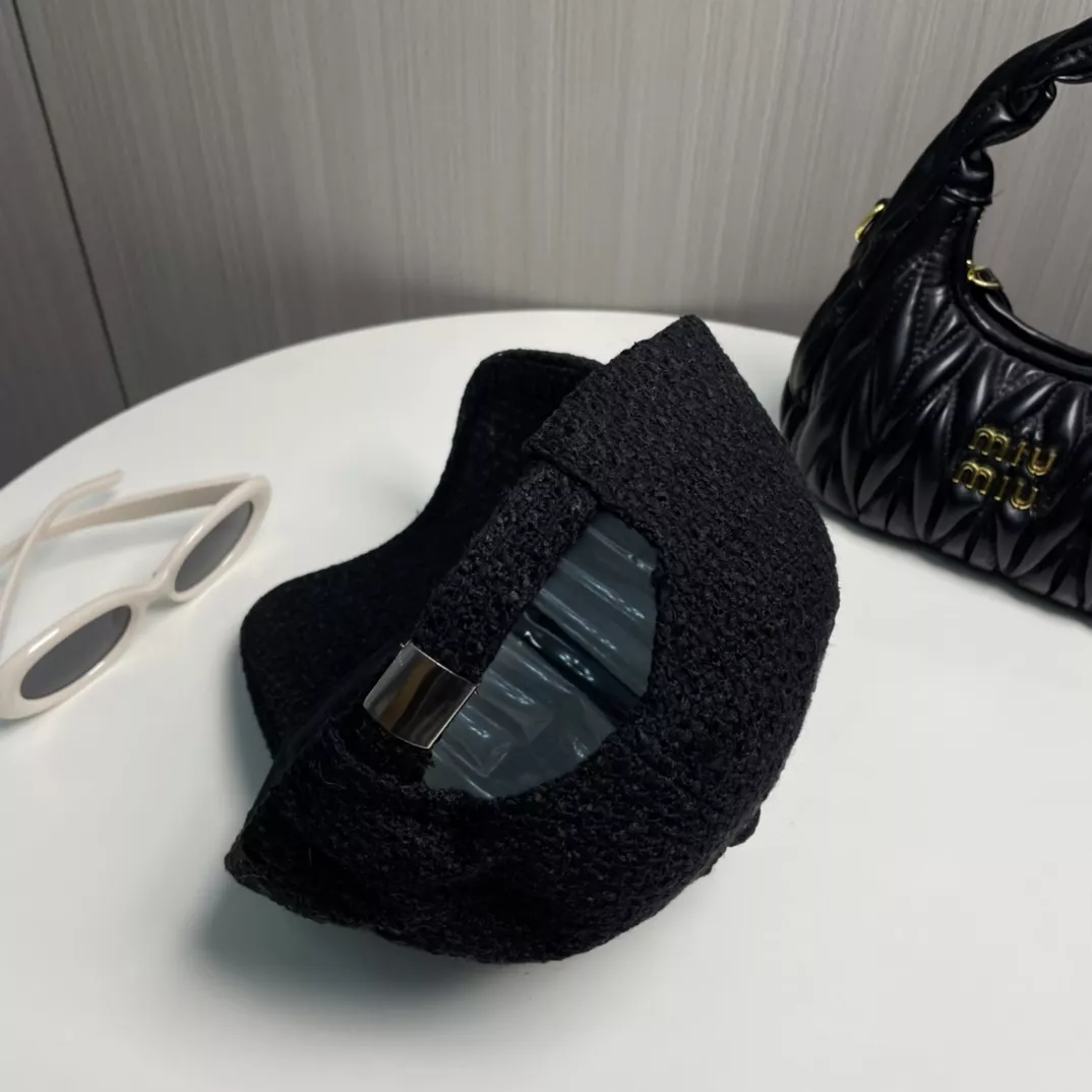 Celine Caps Popular 5972