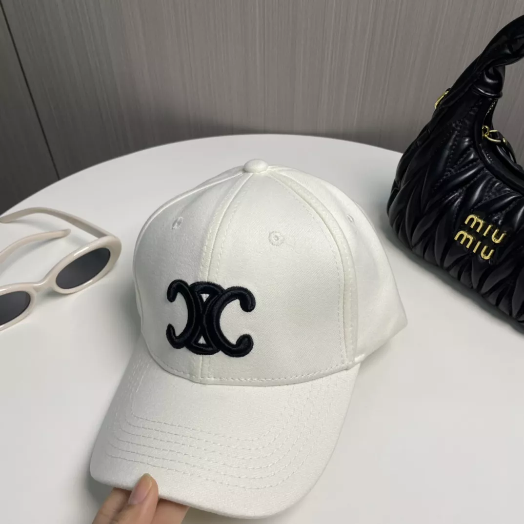 Celine Caps Popular 8227