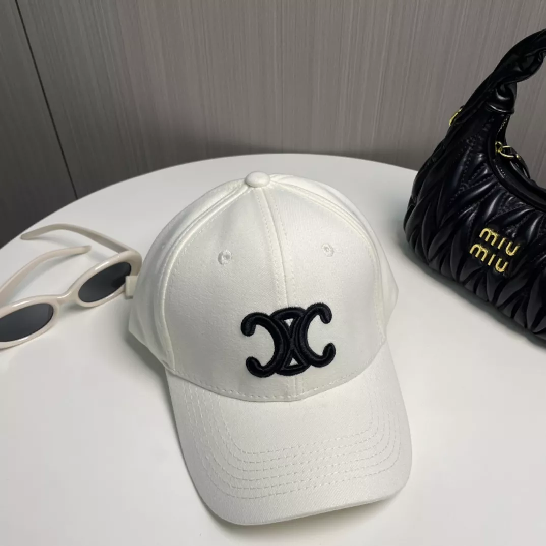 Celine Caps Popular 8227
