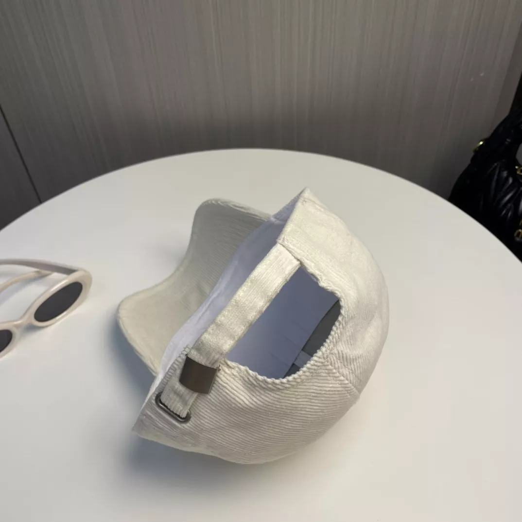 Celine Caps Resilient 1348