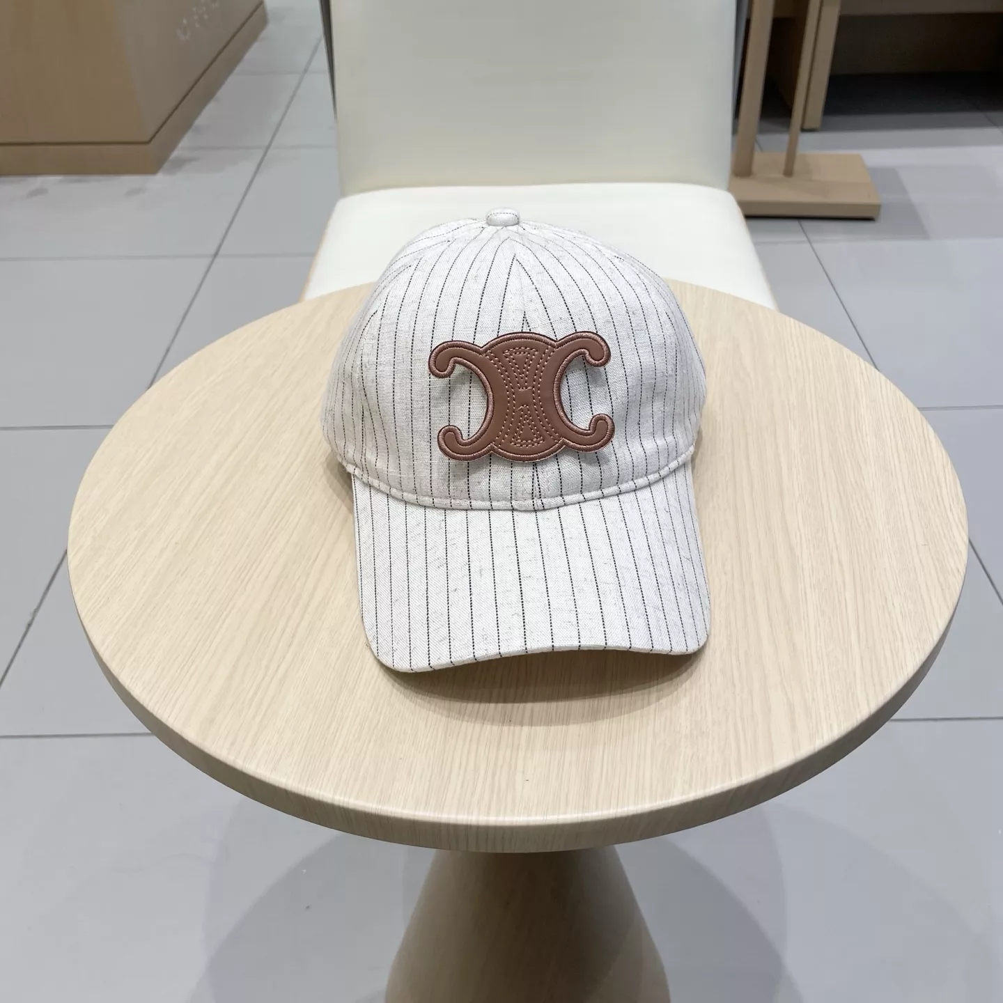 Celine Caps TopPick 6204