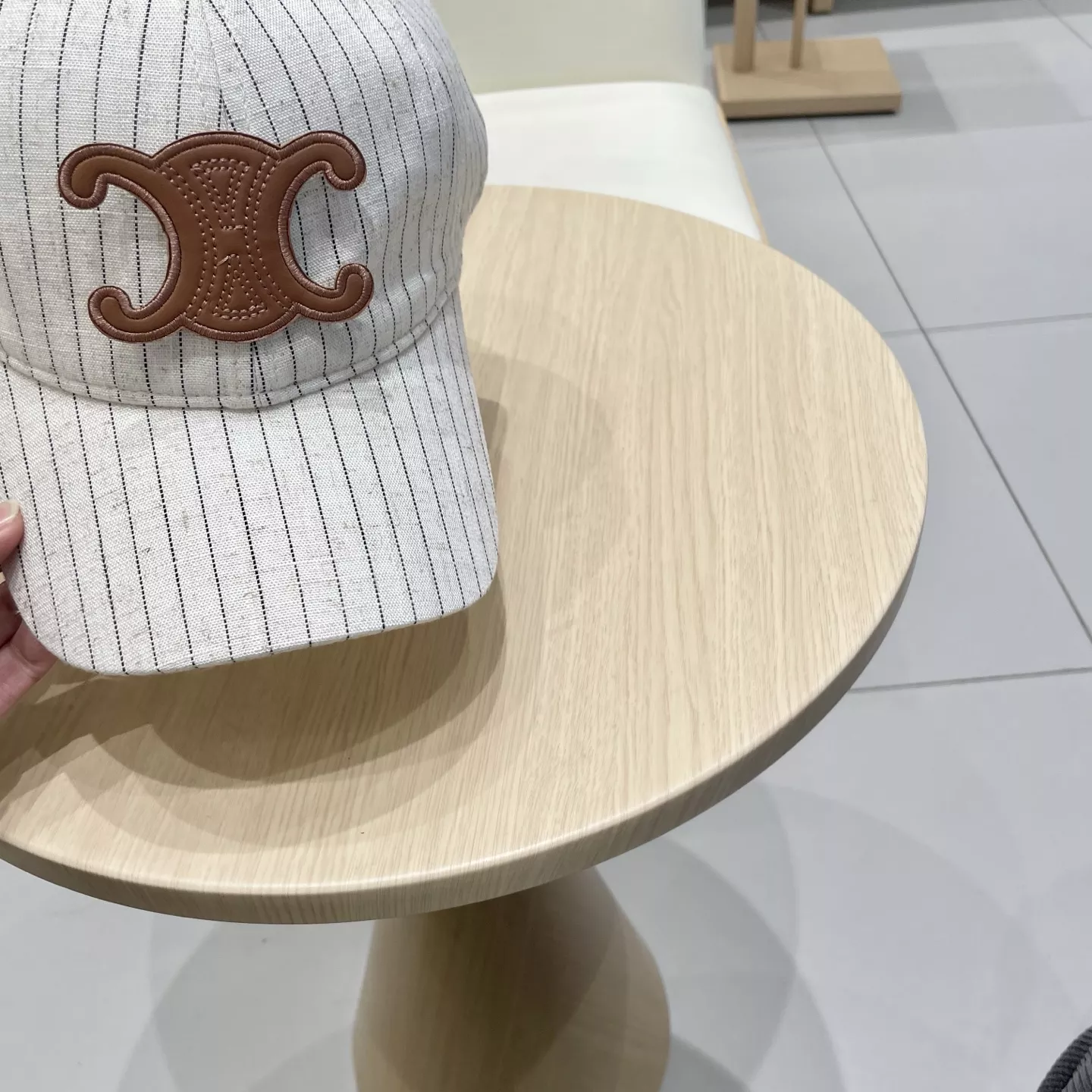 Celine Caps TopPick 6204