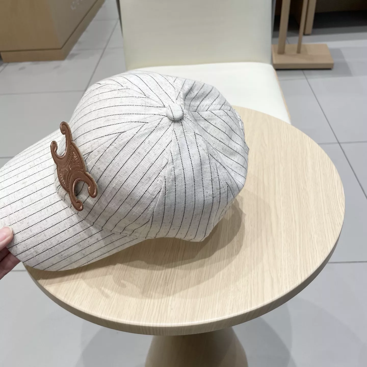 Celine Caps TopPick 6204