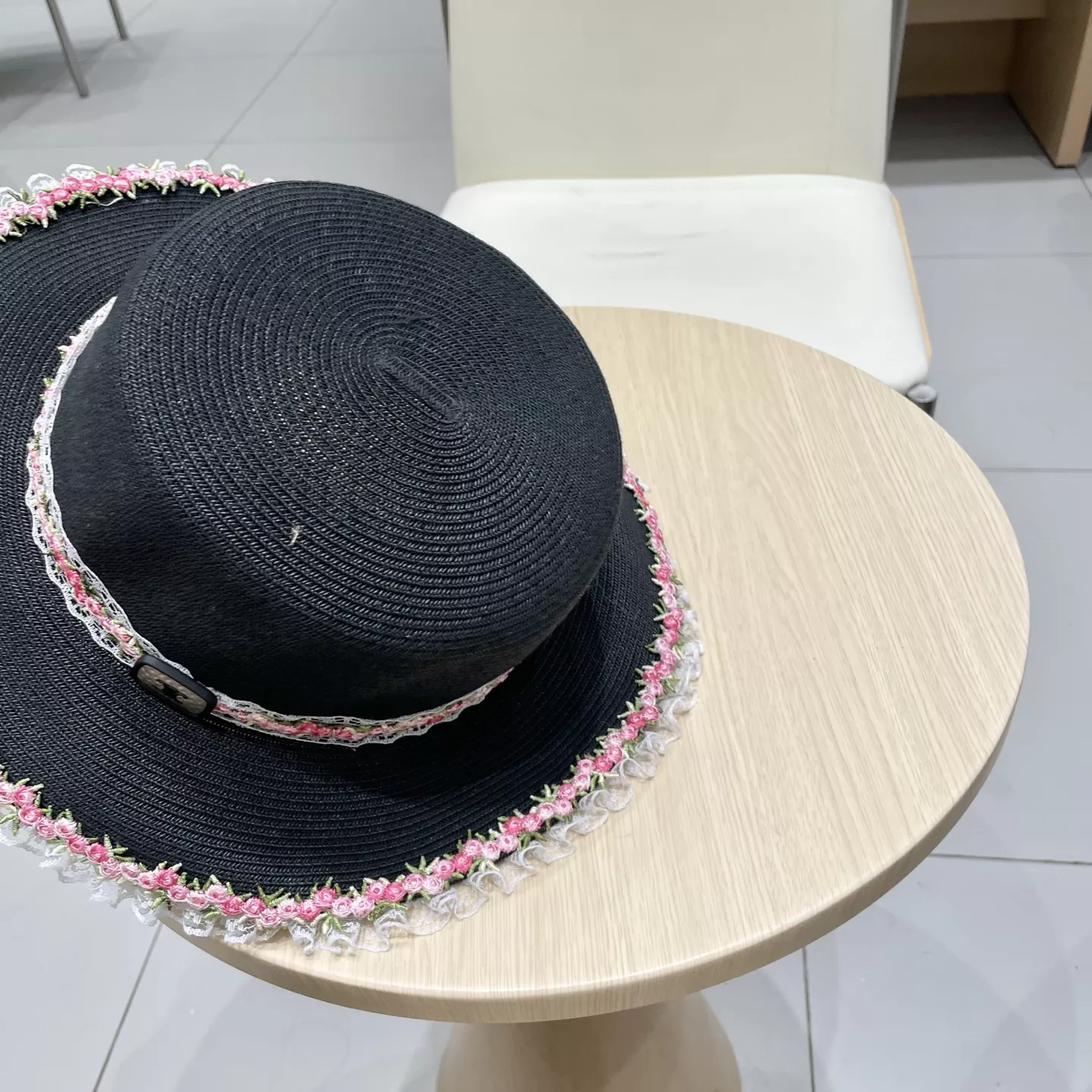 Celine Caps Trendsetting 9403
