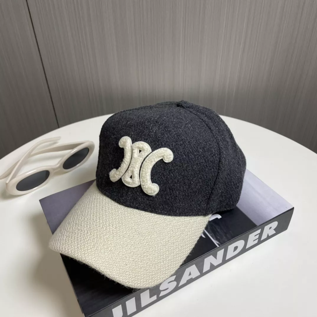 Celine Caps WellDesigned 4666