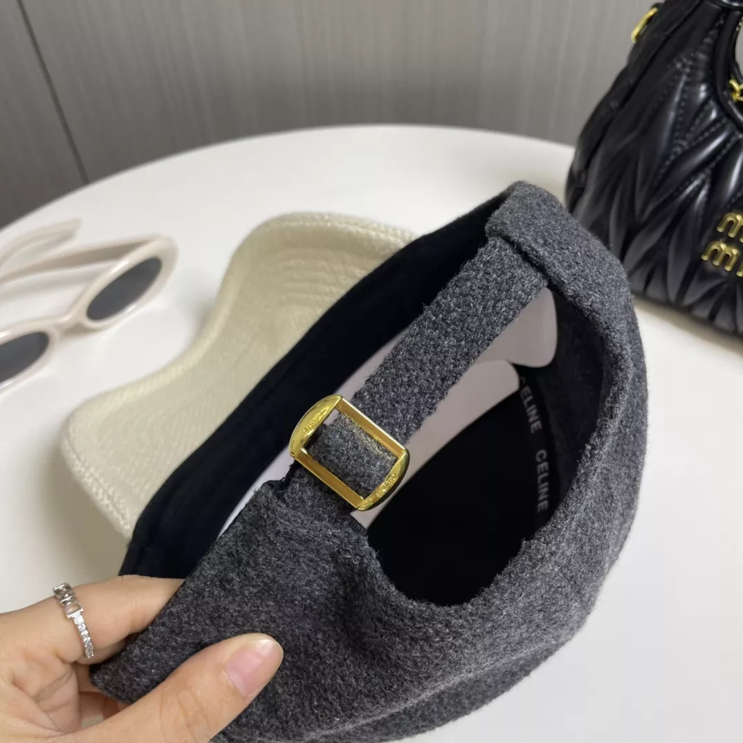 Celine Caps WellDesigned 4666