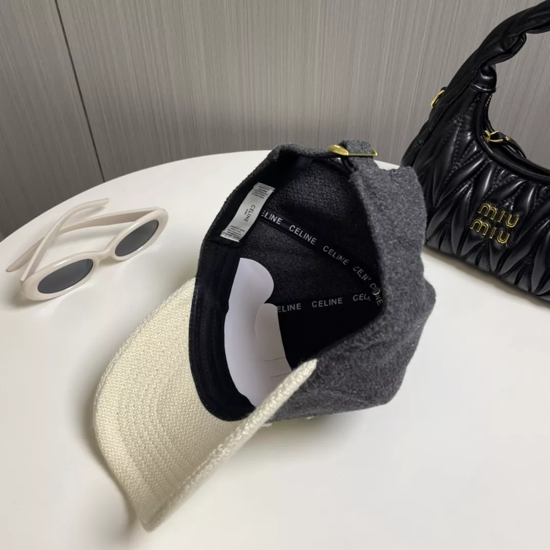 Celine Caps WellDesigned 4666