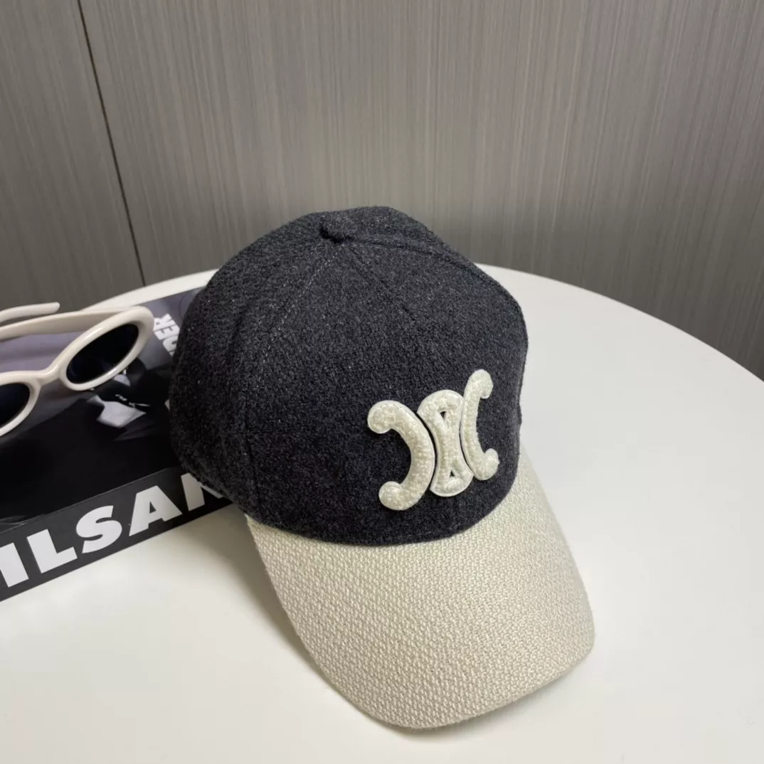 Celine Caps WellDesigned 4666