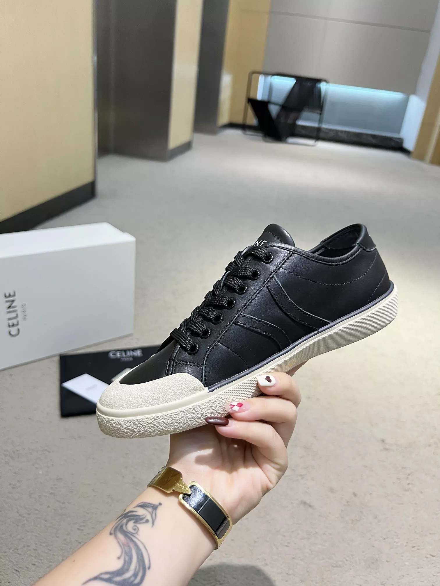 Celine Casual Shoes For Men Elegant 2621