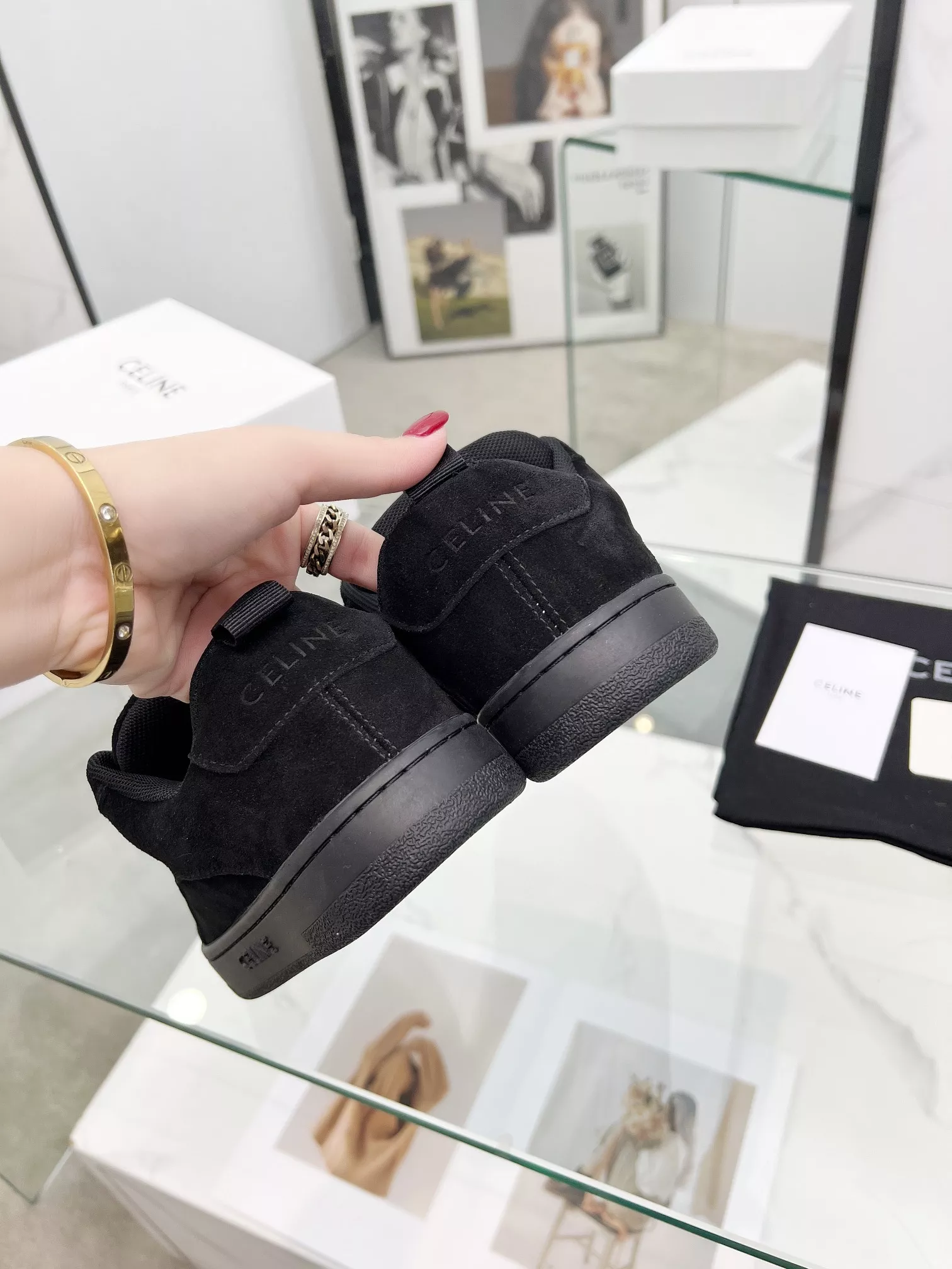 Celine Casual Shoes For Women Durable 9242