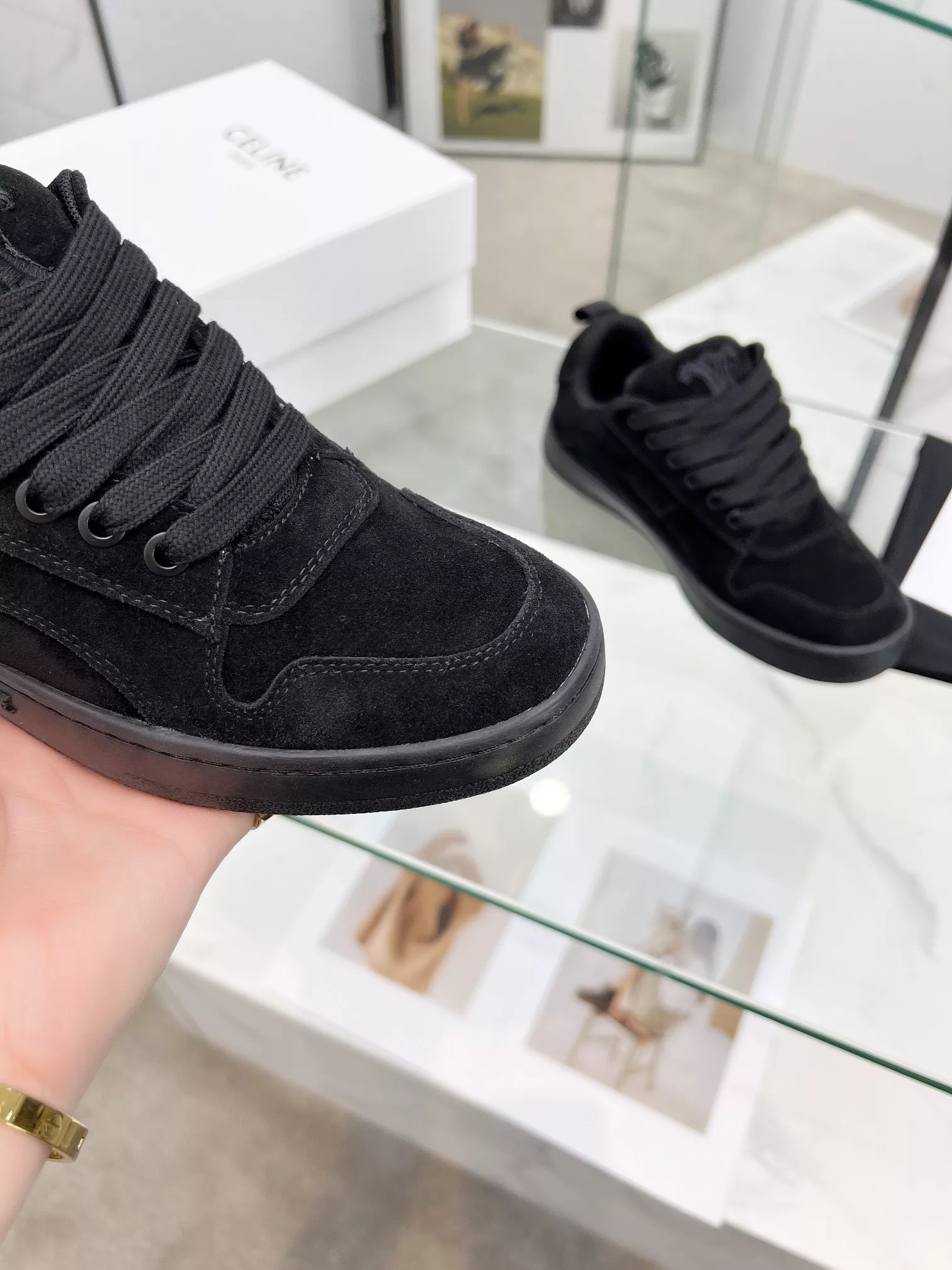 Celine Casual Shoes For Women Durable 9242