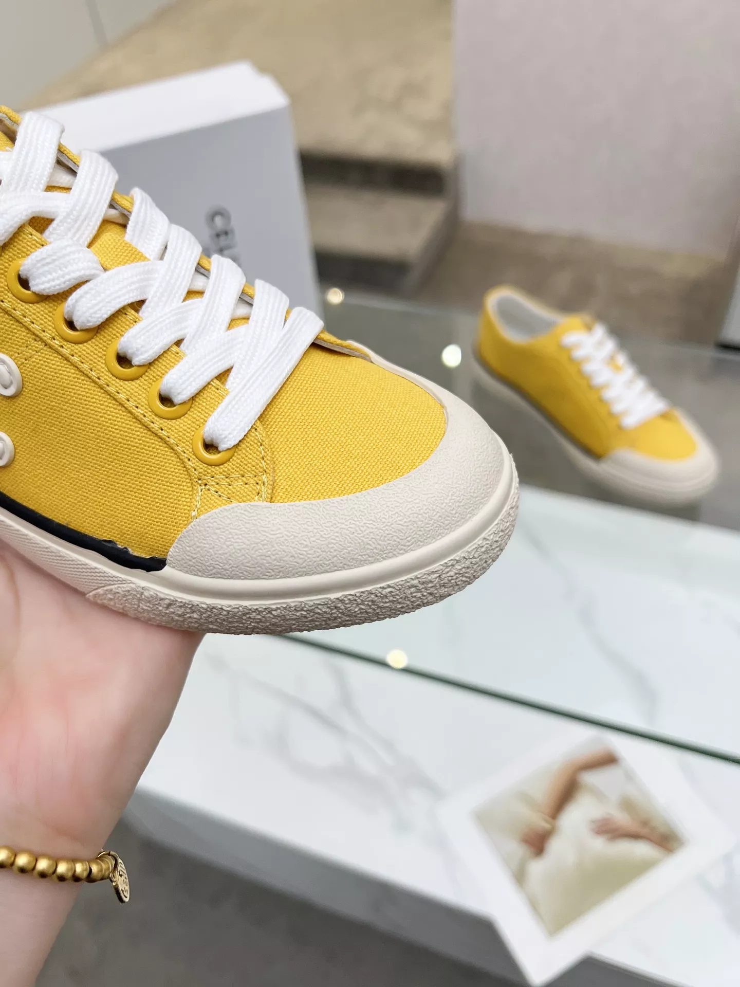 Celine Casual Shoes For Women Fashionable 9182