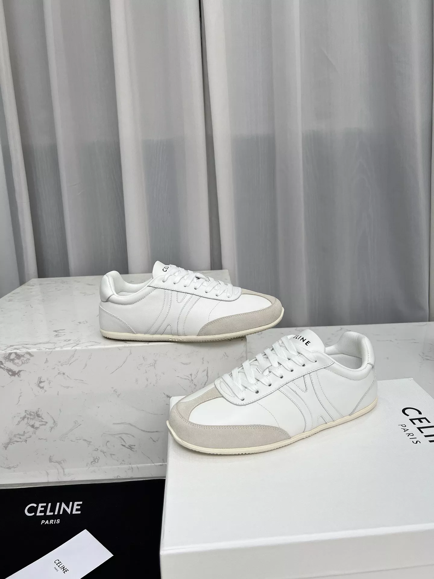 Celine Casual Shoes For Women Flexible 5625
