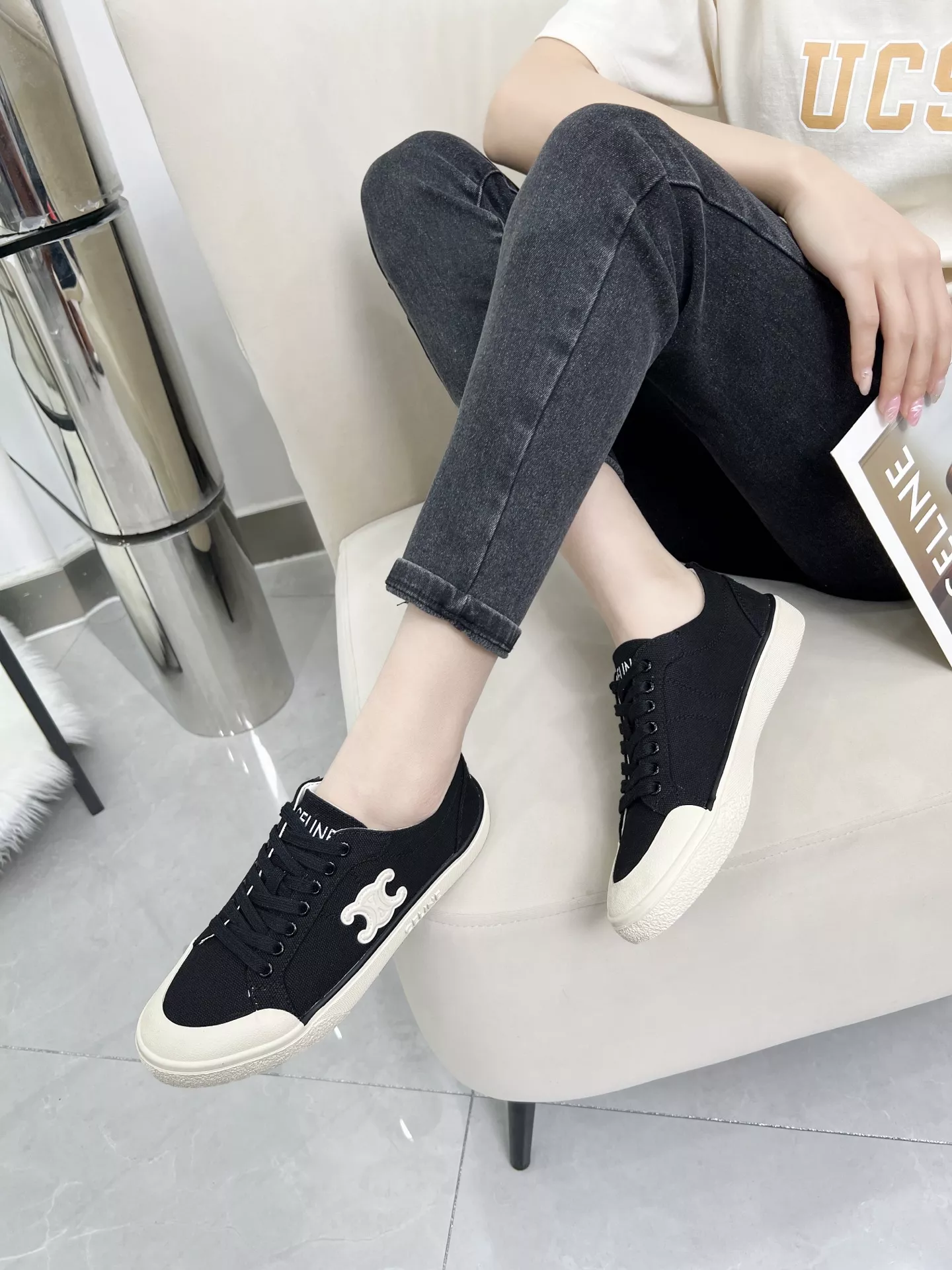 Celine Casual Shoes For Women Resilient 5659