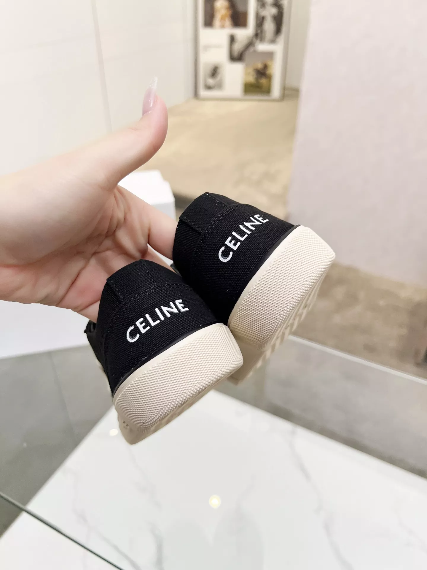 Celine Casual Shoes For Women WellDesigned 9130