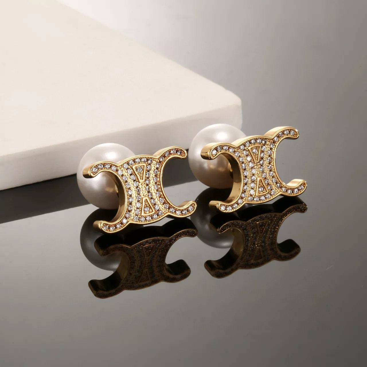 Celine Earrings For Women UrbanStyle 8308