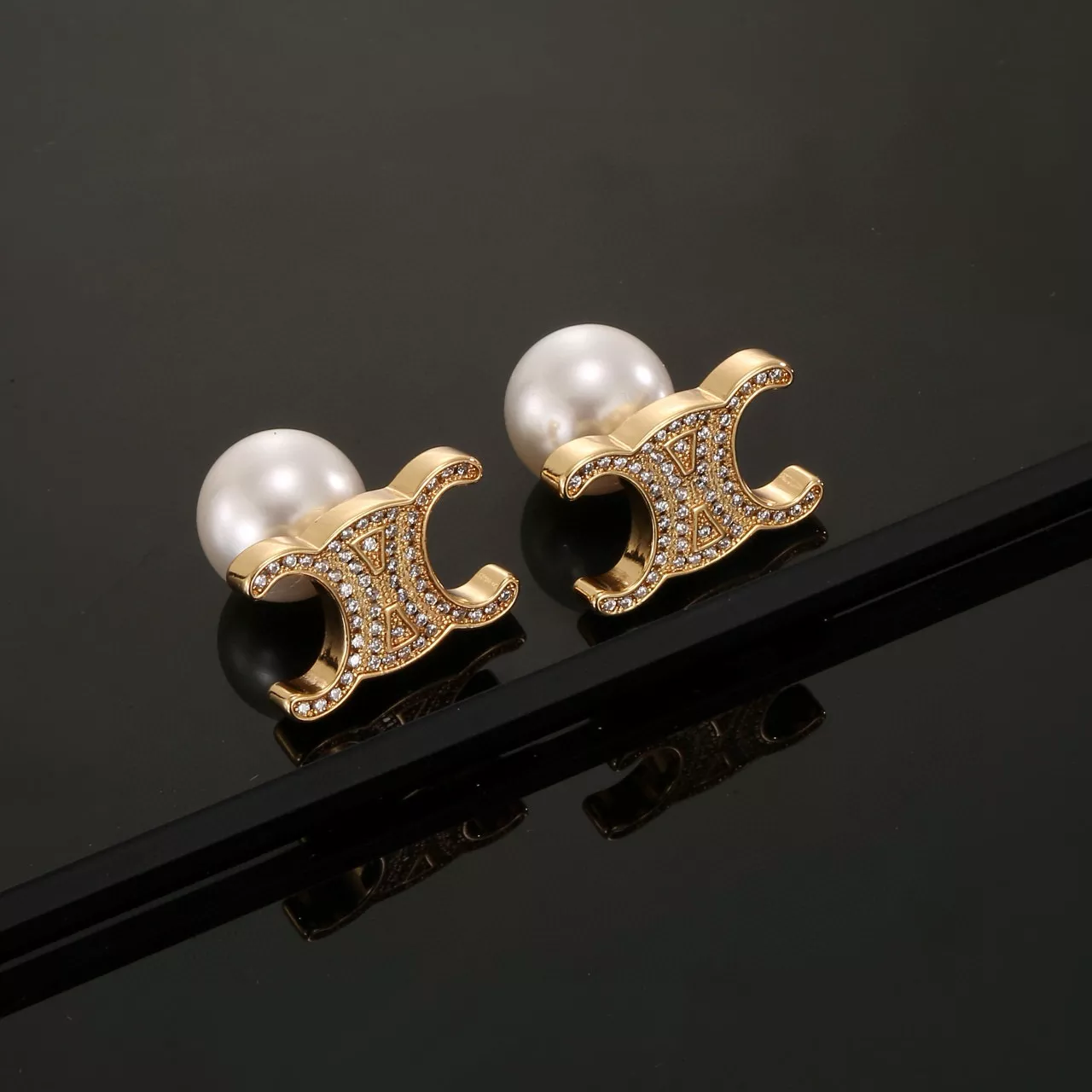 Celine Earrings For Women UrbanStyle 8308