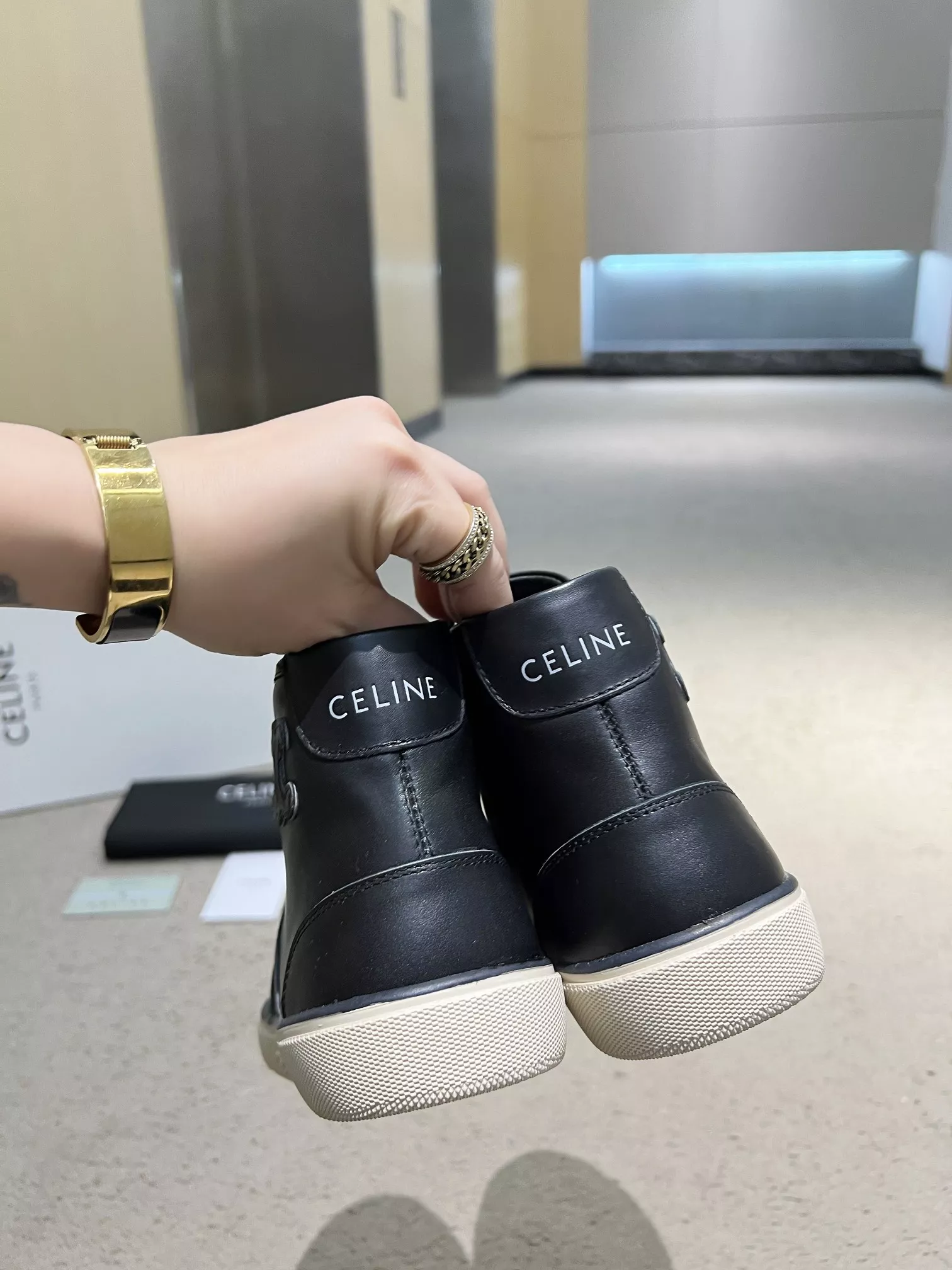Celine High Top Shoes For Men Versatile 9828