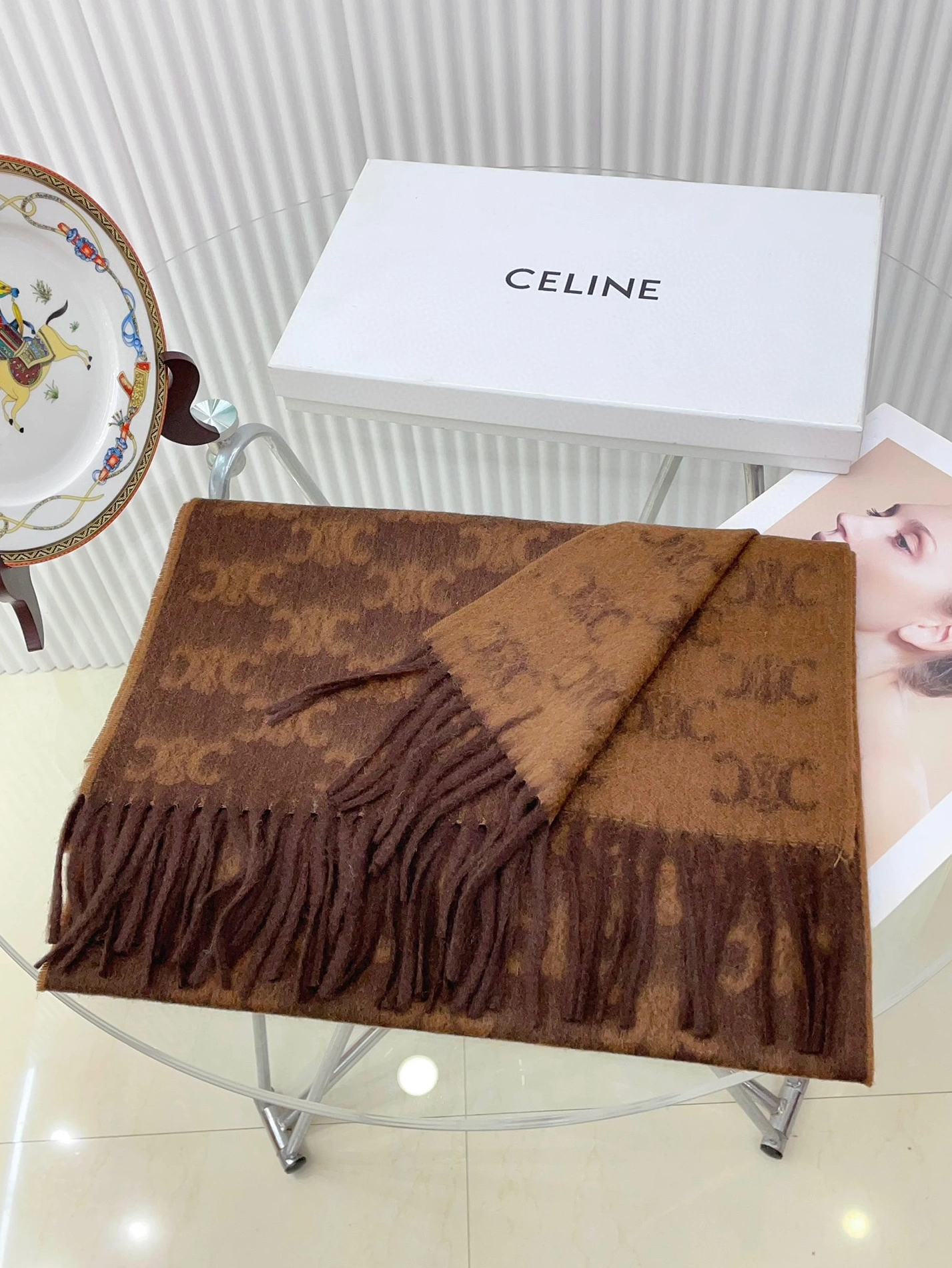 Celine Scarf WellDesigned 9529