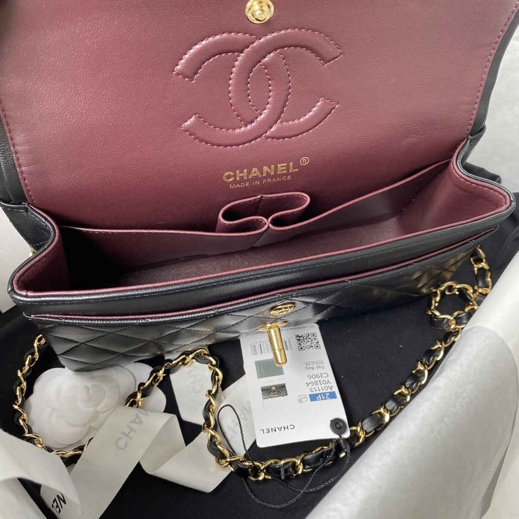 Chanel AAA Messenger Bags For Women Flexible 8406