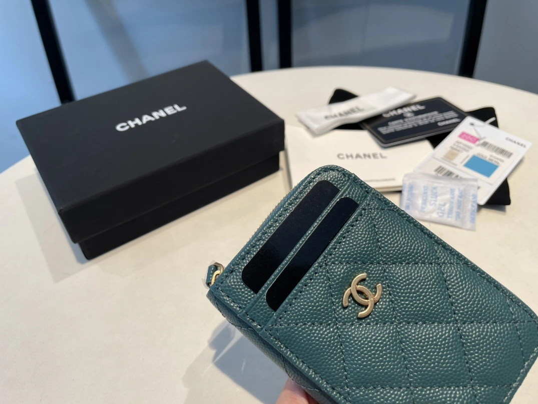 Chanel AAA Quality Card Case For Women Durable 5912
