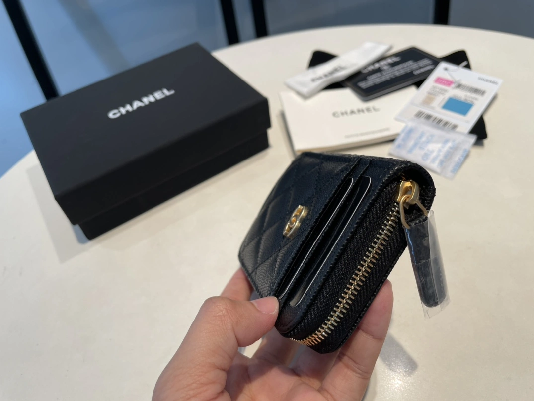 Chanel AAA Quality Card Case For Women Sleek 1599