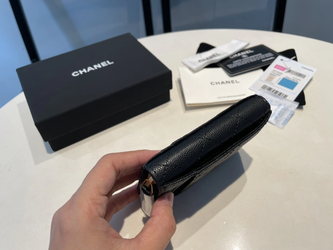 Chanel AAA Quality Card Case For Women Sleek 1599
