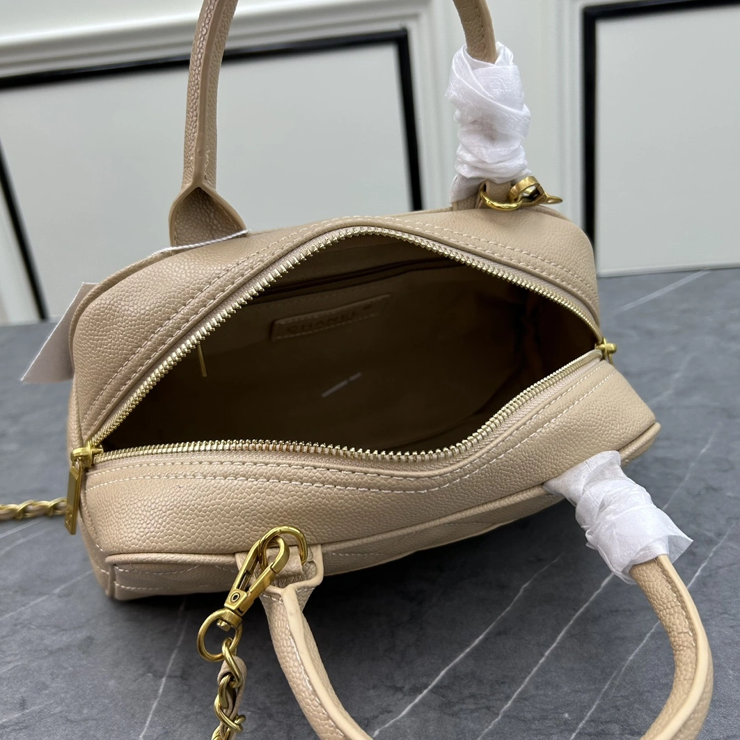 Chanel AAA Quality Handbags For Women AllSeason 1980