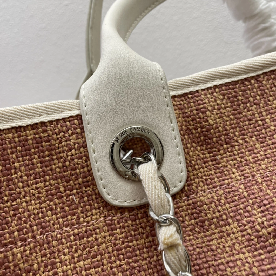 Chanel AAA Quality Handbags For Women BestValue 573
