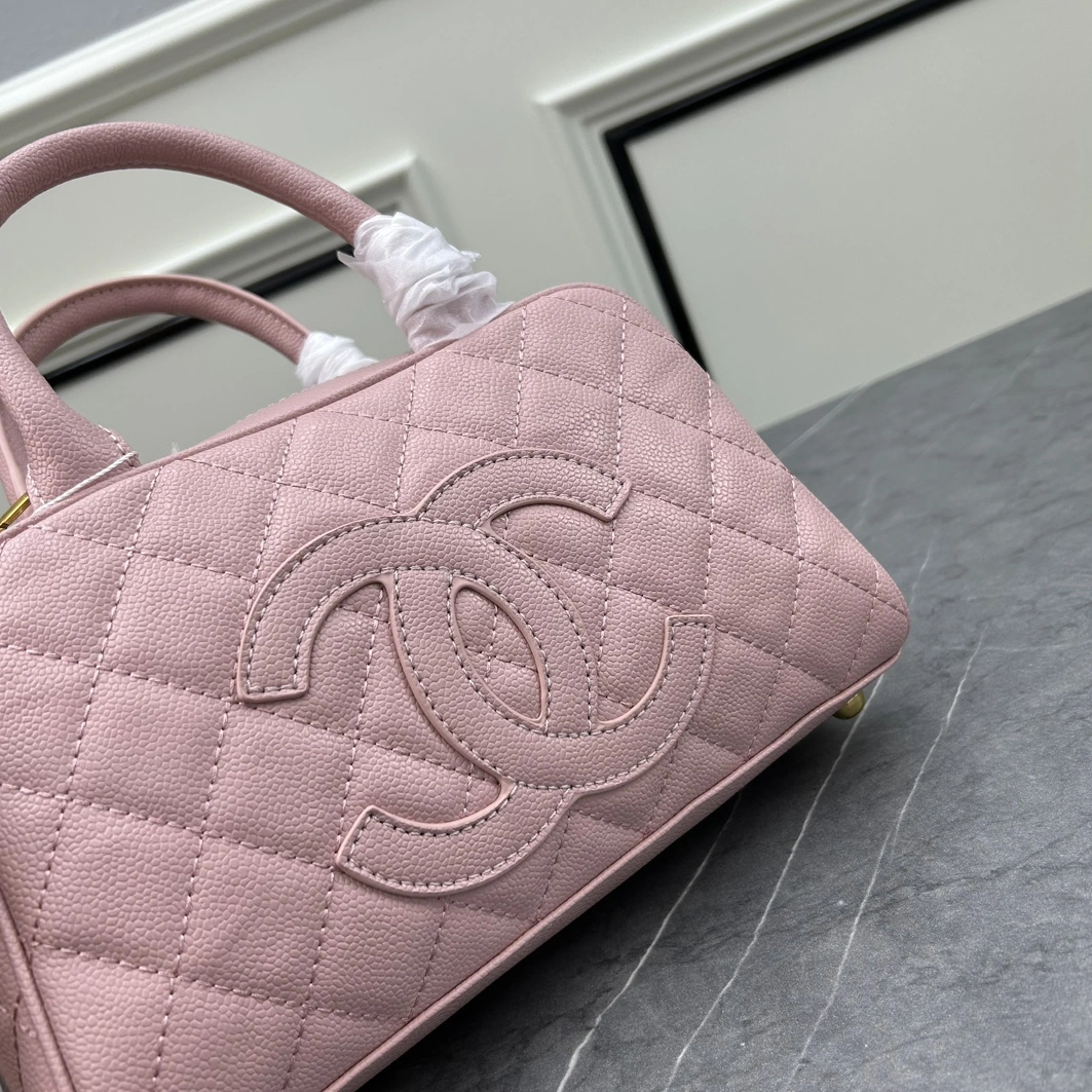 Chanel AAA Quality Handbags For Women Flexible 6931