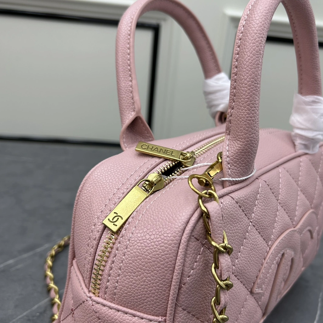 Chanel AAA Quality Handbags For Women Flexible 6931