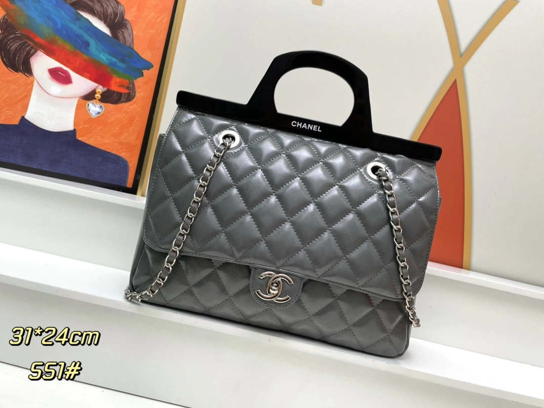 Chanel AAA Quality Handbags For Women Trendsetting 6307