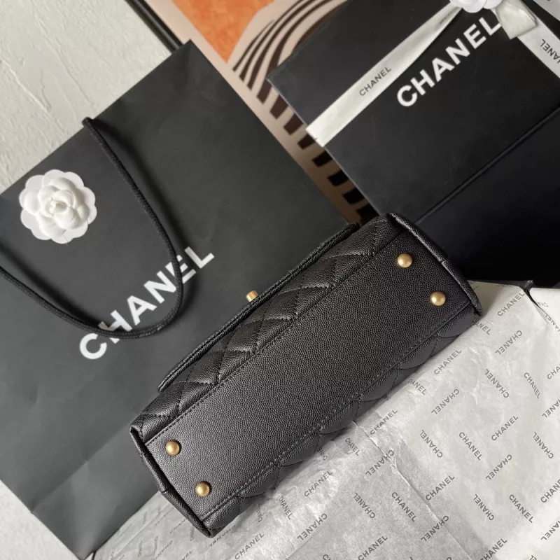 Chanel AAA Quality Handbags Versatile 3542