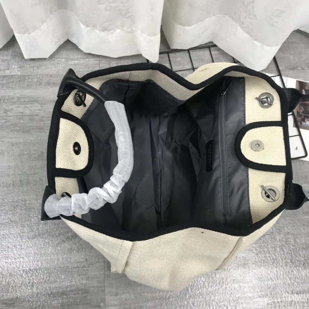 Chanel AAA Quality Handbags Versatile 5657