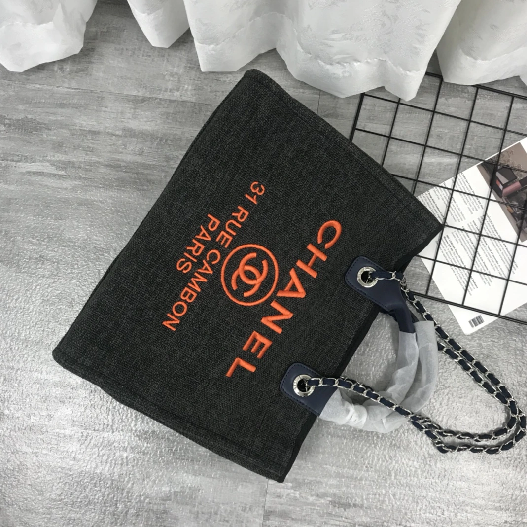 Chanel AAA Quality Handbags Vibrant 8860
