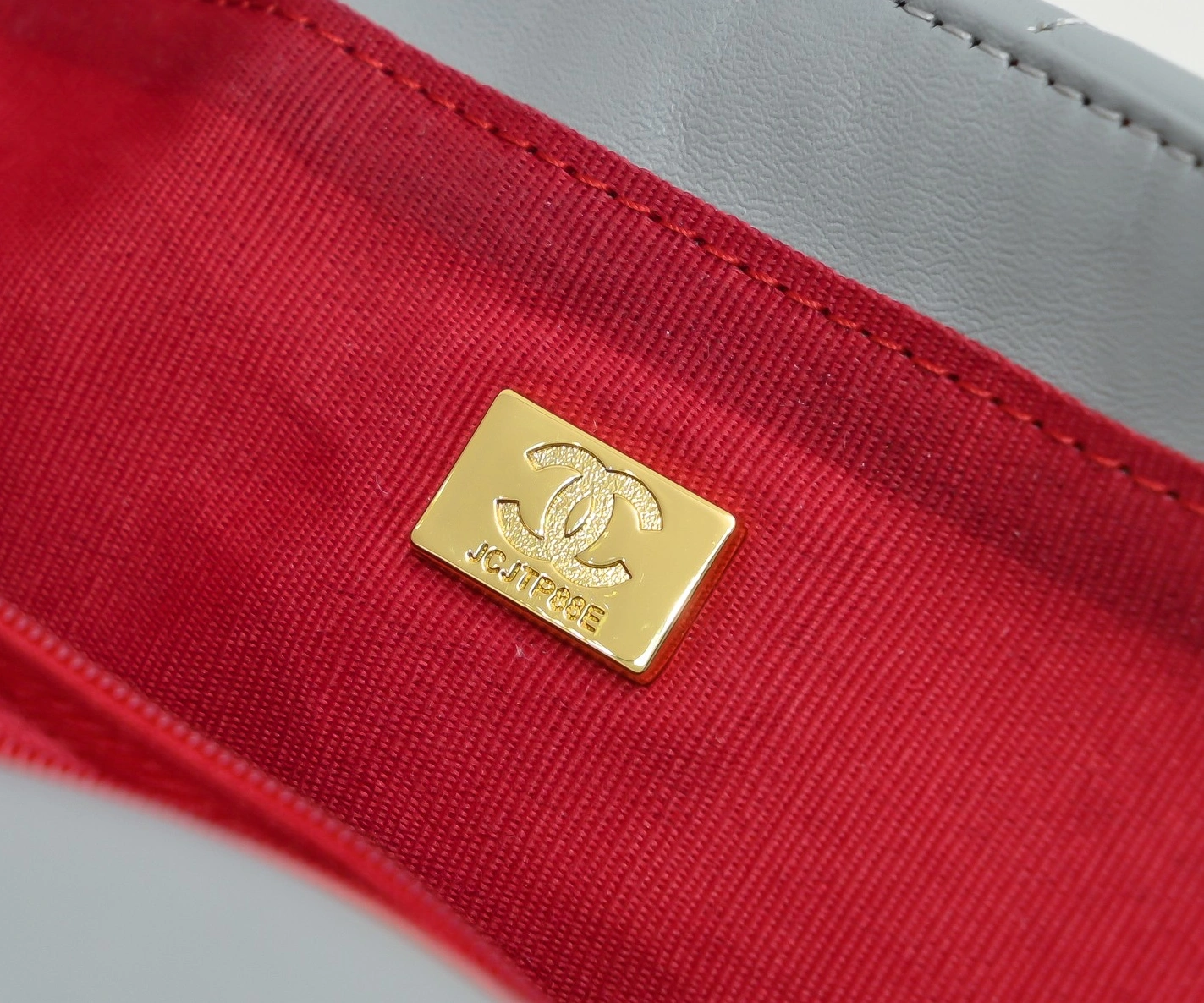 Chanel AAA Quality Messenger Bags AllSeason 3653