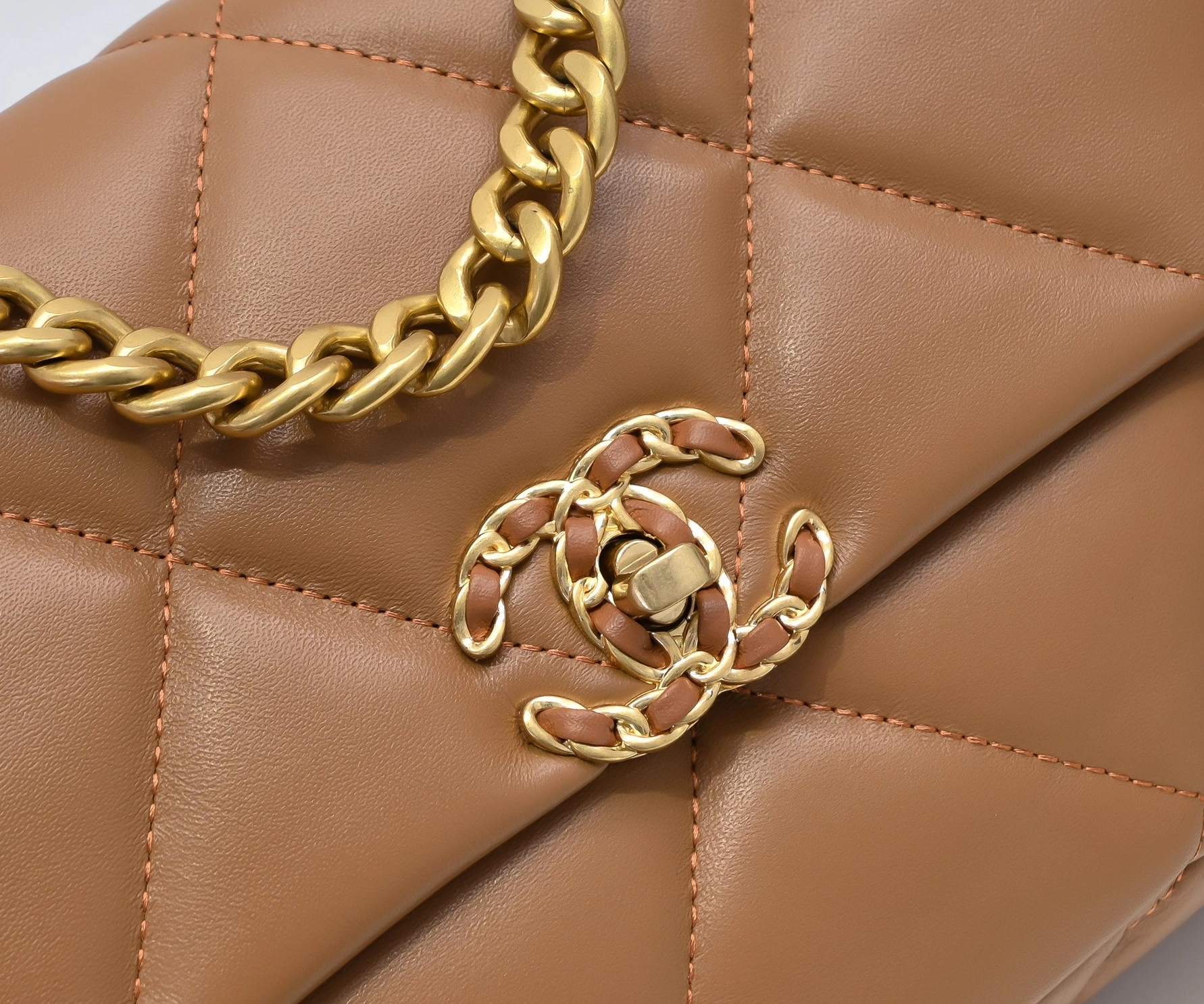 Chanel AAA Quality Messenger Bags AllSeason 4459