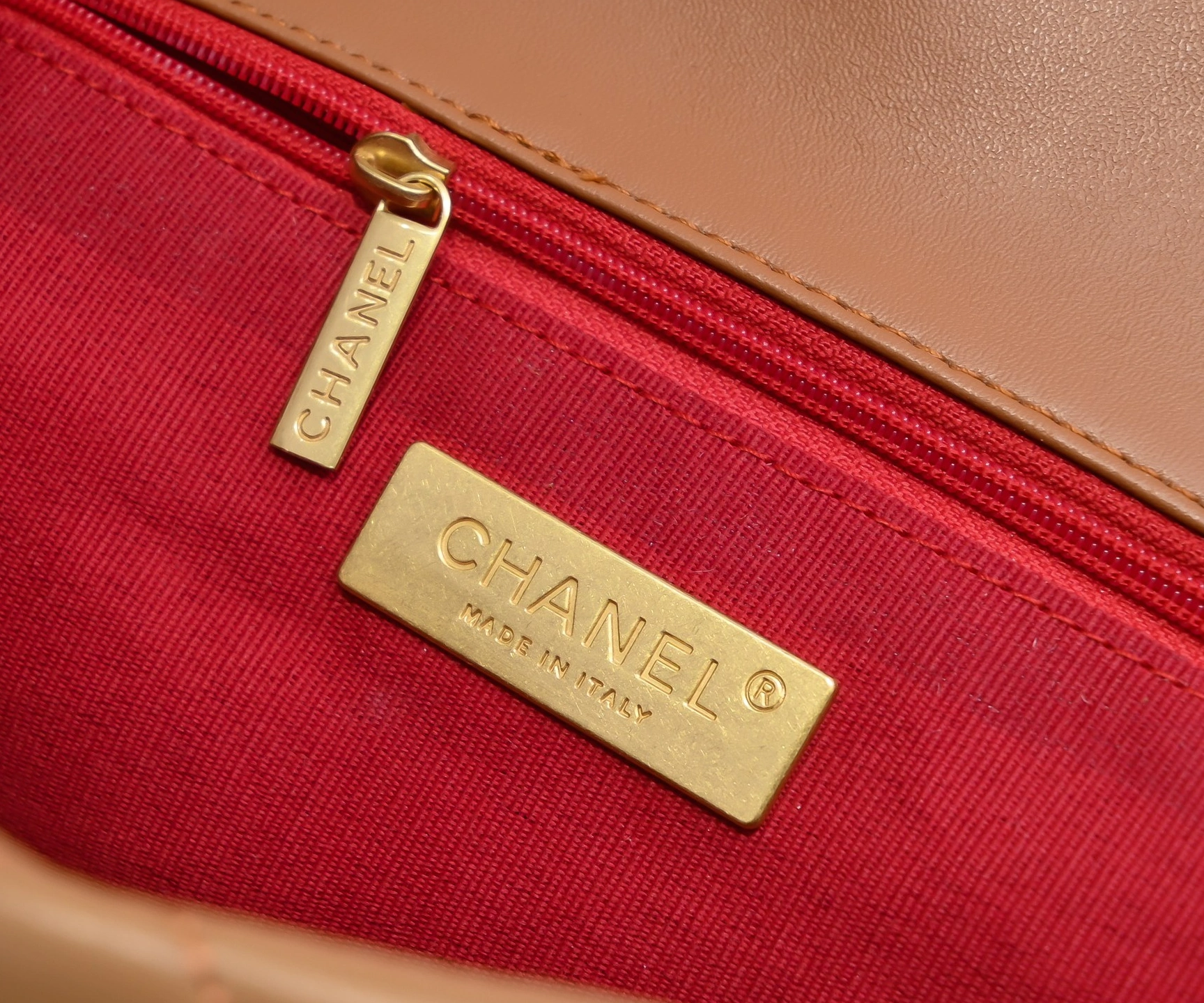 Chanel AAA Quality Messenger Bags AllSeason 4459