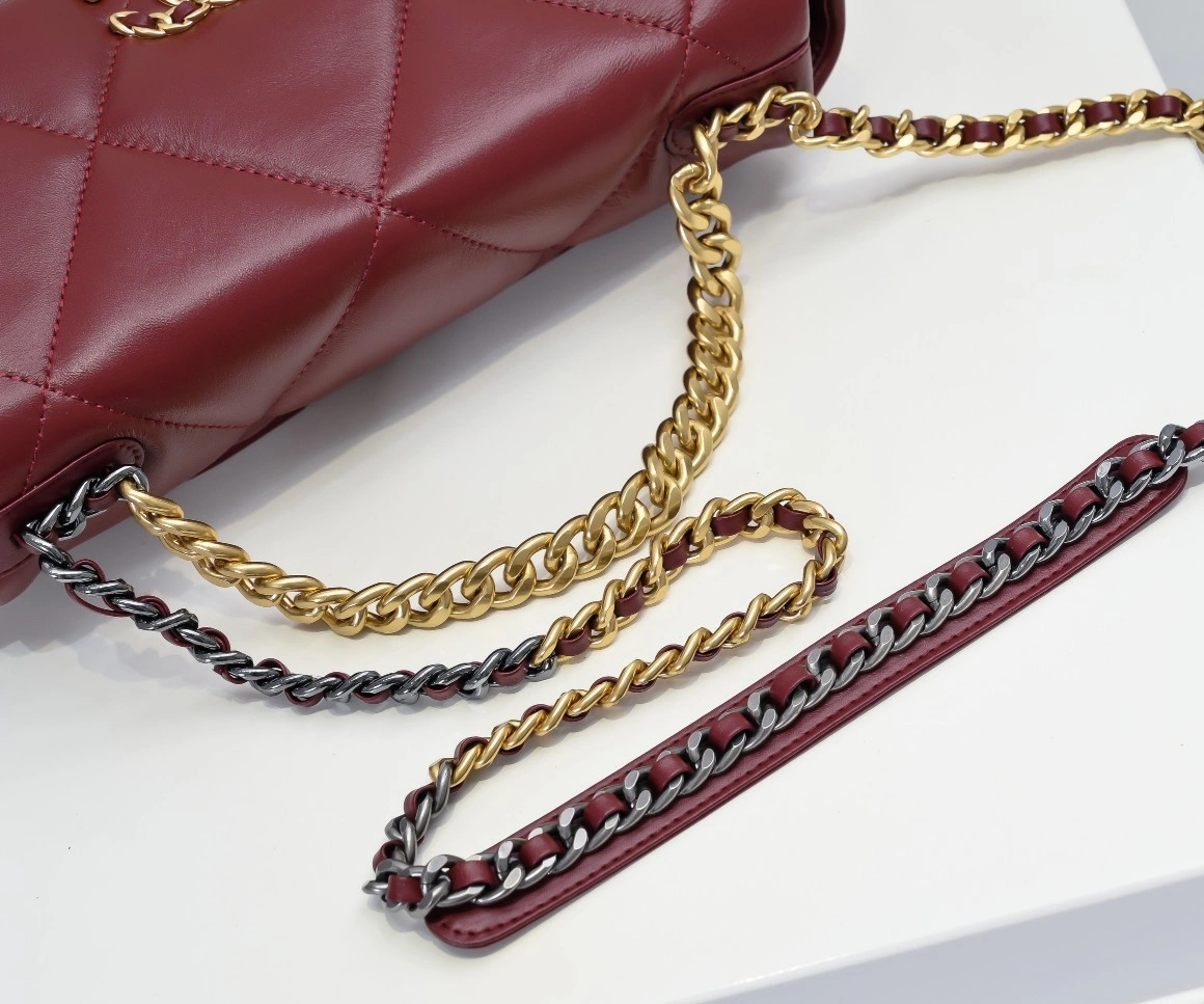 Chanel AAA Quality Messenger Bags Elegant 3982